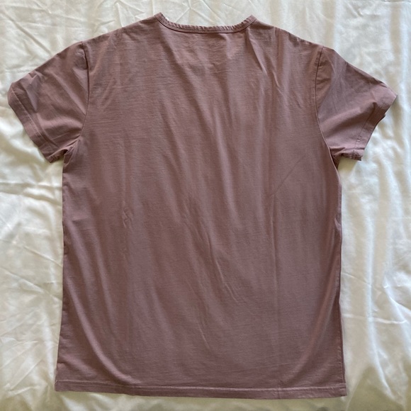 Beautiful pink-ish short sleeve tee - size Large - Picture 3 of 3